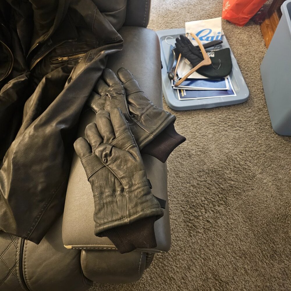 Leather Coats - Picture 4 of 5